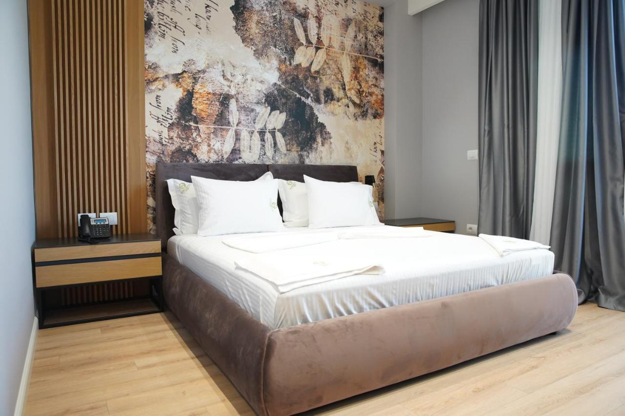 Lord Hotel Tirana Vorë Esterno foto