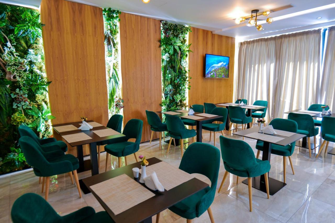 Lord Hotel Tirana Vorë Esterno foto
