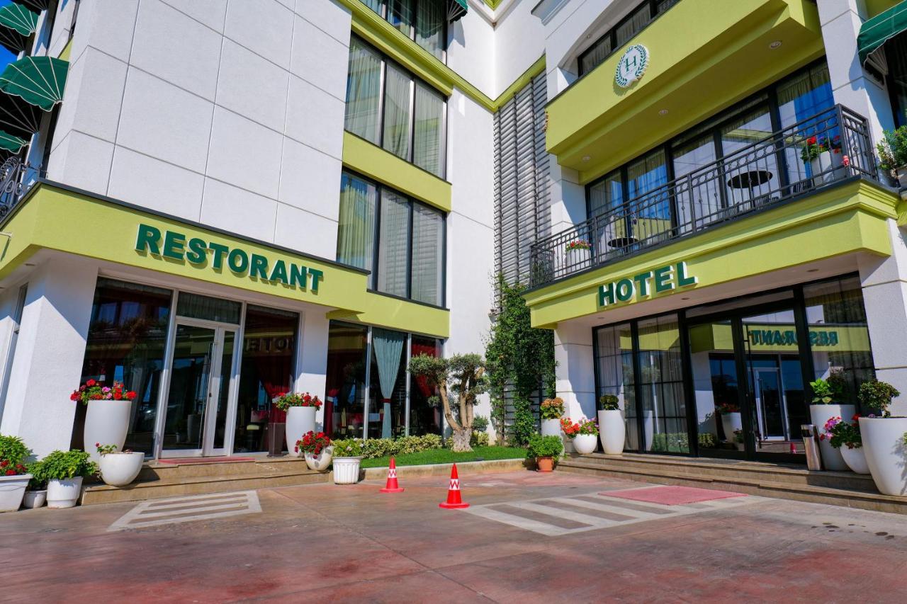 Lord Hotel Tirana Vorë Esterno foto