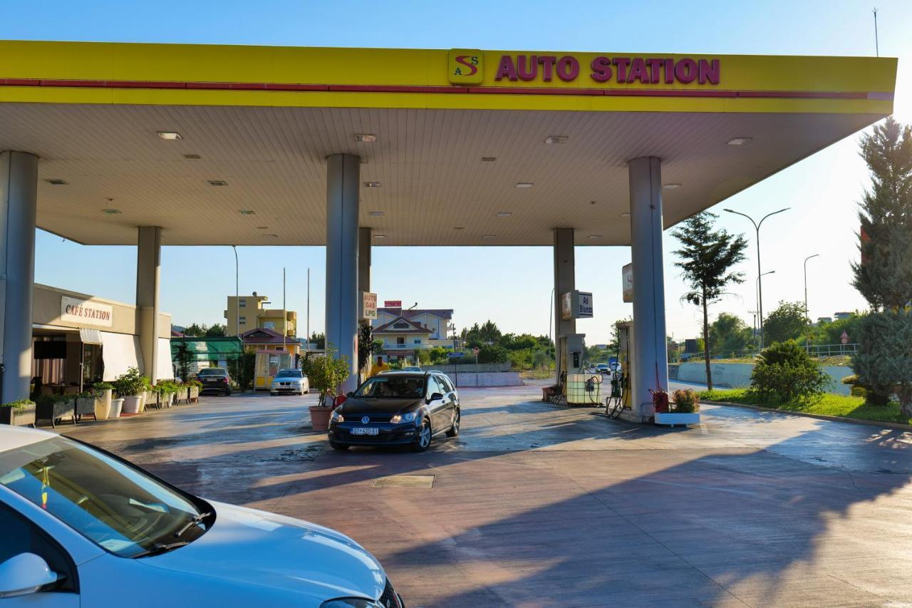 Lord Hotel Tirana Vorë Esterno foto