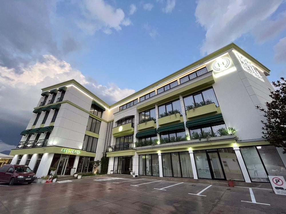 Lord Hotel Tirana Vorë Esterno foto